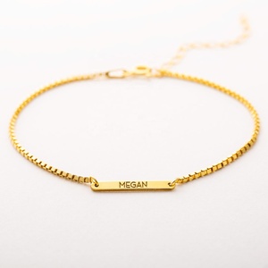 Nuevo Estilo Minimalista: Pulsera de Barra Dorada de Acero Inoxidable, Joyería Personalizada, Pulsera Larga con Dije Grabado, Venta al por Mayor - Product Image 1