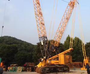 Grúa sobre Orugas Confiable XGC150 con Capacidad de 150 Toneladas para Construcción y Fabricación con Repuestos - Product Image 4