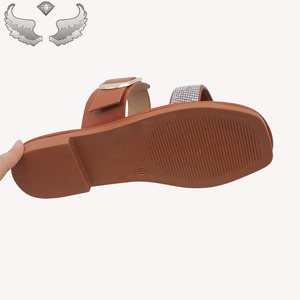 High-quality Fashionable Lightweight Private Label Sandals and slippers Outdoor Ready to Ship Inventory Wholesale Women Sandals - Product Image 6