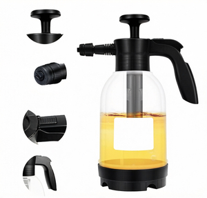 Pulvérisateur de mousse manuel ILOT 2L pour voiture, canon à mousse pour tuyau d'arrosage avec jet en éventail pour lavage et arrosage des plantes - Product Image 4