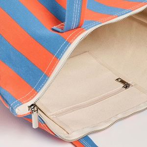 Sac fourre-tout en toile imperméable avec fermeture éclair, broderie de logo personnalisé, grand format, durable, rayé, en coton, pour femmes, printemps-été - Product Image 4