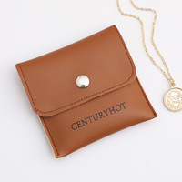 Pochette à bijoux en cuir PU de qualité supérieure, carrée, 8 cm, personnalisable avec logo, pour le rangement de colliers et bracelets, fabriquée en Chine