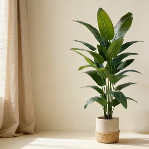 Un grand <span class=keywords><strong>bananier</strong></span> artificiel nécessitant peu d'<span class=keywords><strong>entretien</strong></span>, fabriqué en plastique, adapté à une utilisation en intérieur et en extérieur - Product Image 3