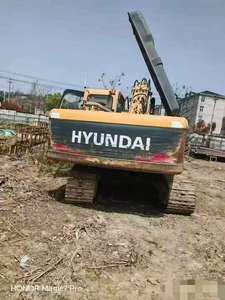 Excavatrice sur chenilles Hyundai Hy215 d'occasion pas chère, 20 tonnes, de taille moyenne, pour travaux de terrassement en Corée - Product Image 4