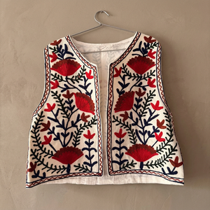 Chaleco largo rojo de invierno, bordado con plumas, talla única, de algodón, relleno de pelo de conejo, tejido, de piel sintética, hecho a mano, estilo casual. - Product Image 3