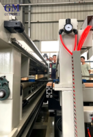 Nouvelle table de découpe de verre feuilleté entièrement automatique et semi-automatique, contrôlée par PLC, entraînée par un moteur, capacité de 100 m/min pour le verre