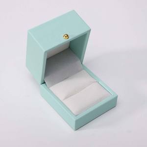Minimalist <b>Ring</b> <b>Box</b> Luxury Custom Hinged Leatherette Jewelry Gift <b>Box</b> Velvet Insert Foil Stamping Custom Logo Factory Price - Product Image 3