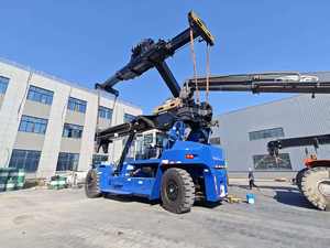 Apilador de Alcance Diésel de 45T: Potente y Confiable para Operaciones Pesadas en Terminales de Contenedores. - Product Image 2