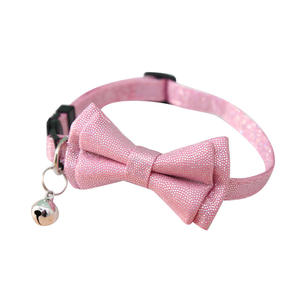반짝이는 활과 축제 나비 넥타이로 장식 된 애완 동물 목걸이는 사랑하는 고양이와 개에게 매력을 더하기에 완벽합니다. - Product Image 4