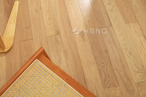 Suelo de Madera de Roble <span class=keywords><strong>Blanco</strong></span> Europeo para Sala de Estar, Diseño de Grano Montañoso, Longitud Aleatoria Escalonada - Product Image 4