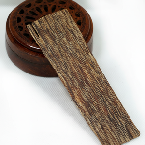 Best-seller Bois d'agar Chunk Oud Chip Spécial Fort Doux Parfum Vietnam Oud Encens Bois d'agar Bakhoor OCK1 Vietnam Parfum d'intérieur - Product Image 1