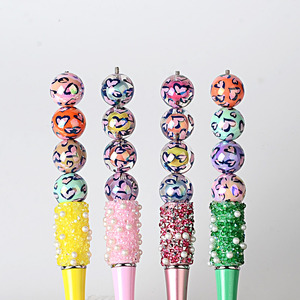 Chaîne de téléphone portable DIY en perles acryliques de 16 mm à motif floral léopard double cœur pour la Saint-Valentin, accessoire de stylo ou bijou - Product Image 5