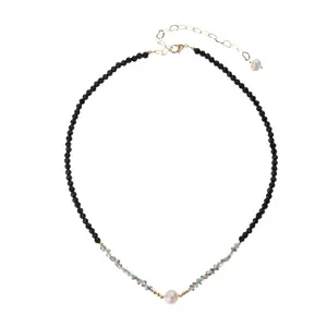 Colar de pérolas barrocas para mulheres, joia de luxo com contas de cristal preto e ouro, chocker de pérolas naturais