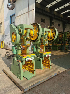 Presse de découpe de haute précision pour la production automatique, machine à poinçonner les trous de bride - Product Image 3