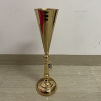 Vase trompette de luxe de haute qualité, support de centre de table pour réception de mariage avec arrangement floral en fil métallique