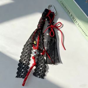 Se aceptan personalizaciones: Dijes para bolsos, accesorios de ropa, mosquetones de aleación de zinc con forma de corazón, cuentas con letras, correas, llaveros largos de encaje estilo princesa - Product Image 5