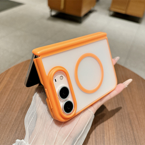เคสโทรศัพท์แบบแม่เหล็ก 2 in 1 สีใหม่ ดีไซน์เรียบหรู โปร่งแสง ป้องกันการตกกระแทก สำหรับ iPhone Duo พับได้  สำหรับผู้ชาย - Product Image 3