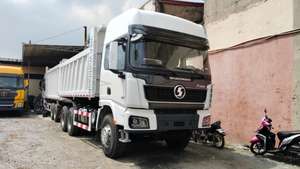 شاحنة قلابة شاكمان X5000 موديل 2023 الجديدة 6×4 بقوة 385 حصان و420 حصان للبيع - Product Image 4