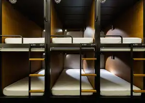 Sleeping Pod Box แคปซูลเตียงสองชั้นโรงแรมและโฮสเทลโลหะที่ทันสมัยเหล็กโรงแรมเฟอร์นิเจอร์โรงเรียน10ชุด5ปี