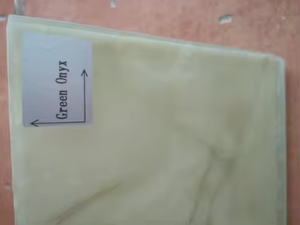 Loseta Translúcida Verde con Reverso de Piedra para Pisos y Paredes, Ideal para Baños, Encimeras, Bares y Techos de Mármol - Product Image 3