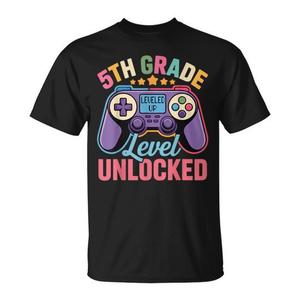 Camiseta para el regreso a la escuela de jugadores de videojuegos de 5.º grado, desbloqueada, de nivel 5.º grado - Product Image 1