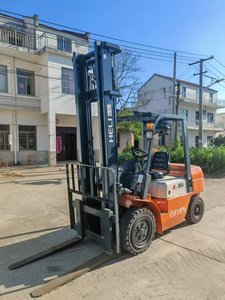 Heli Chariot élévateur diesel d'occasion de 3.5 tonnes avec mât à deux étages et RWD pour travaux de construction à vendre - Product Image 2