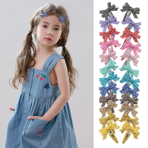 Barrette à <span class=keywords><strong>cheveux</strong></span> en alliage personnalisée en gros, faite à la main, avec un ruban à carreaux mignon et doux, mini barrette à <span class=keywords><strong>cheveux</strong></span> pour filles et femmes, décoration de fête - Product Image 1