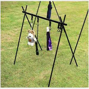 Porte-vêtements triangulaire pliable en acier, support de rangement portable pour camping extérieur, type sur pied, grande et petite taille - Product Image 1
