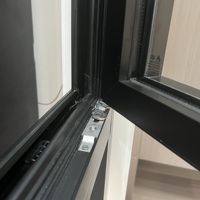 Ventana Abatible de Aluminio AMJ con Triple Acristalamiento, Insonorizada, Impermeable, Eficiente Energéticamente, con Certificación NFRC