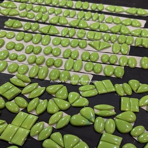 หินอัญมณีขัดเงาสำหรับทำเครื่องประดับสร้อยข้อมือตุ้มหูเป็นกลุ่มทำจากแก้วตะกรันสีเขียว rosarita - Product Image 1