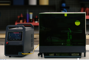 Nouvelle petite machine de découpe laser à fibre pour métal avec contrôle automatique Cypcut et rails, Nouvelle petite machine de découpe laser Qingji - Product Image 3