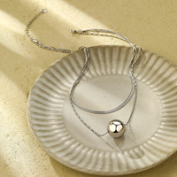 Chaîne multicouche Femme Collier Pendentif Boule Argent Accessoires Femme Acier Inoxydable Non Terni Bijoux Vente en Gros