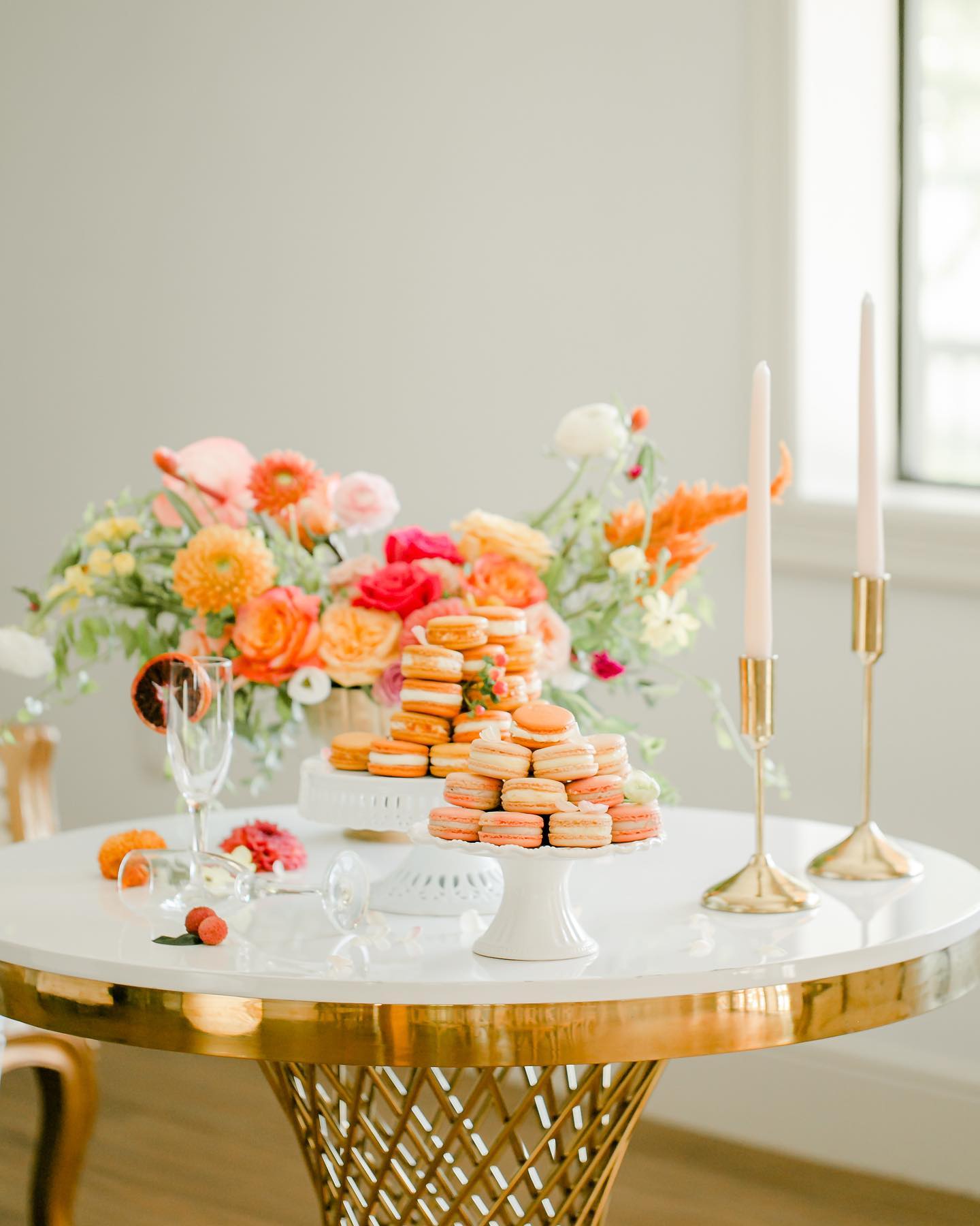 cake table for wedding cakes