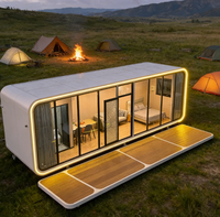 Cabine Modulaire Préfabriquée de Luxe en Forme de Capsule Spatiale pour Hôtel Commercial