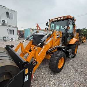 Nueva Retroexcavadora Hidráulica Multifunción 4x4 Modelo 3CX de China para Construcción de Carreteras Agrícolas y Movimiento de Tierras - Product Image 1