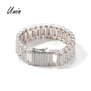 Pulsera de reloj con zirconia cúbica chapada <span class=keywords><strong>en</strong></span> oro para hombre y mujer, brazalete ostentoso, estilo Hip Hop, Unisex, 2021 - Product Image 1