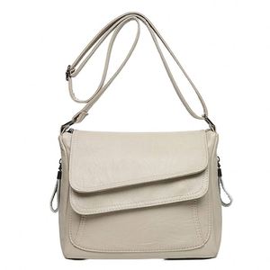 25 bolsos de rafia nuevos y elegantes, tejidos a mano para mujer, pequeños, con estampado floral en colores contrastantes. - Product Image 1