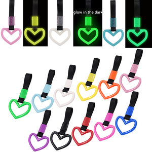 Breloque JDM Heart <span class=keywords><strong>Tsurikawa</strong></span>, sangle de poignée pour poignée de porte de train, de bus ou de métro, luminescente dans le noir, pour l'intérieur de la voiture, anneau de traction pour métro - Product Image 3