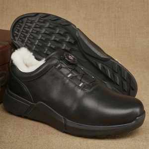 Chaussures d'hiver pour hommes en cuir véritable noir, bout rond, à lacets, doublure en peluche, semelle extérieure en caoutchouc, semelle intermédiaire en EVA, motif uni - Product Image 4