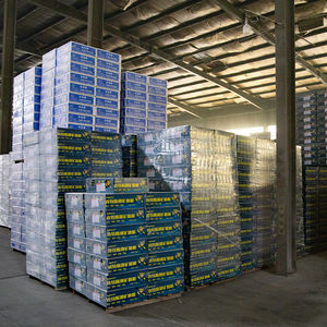 Propriétés <span class=keywords><strong>de</strong></span> résistance d'humidité élevée <span class=keywords><strong>dalle</strong></span> <span class=keywords><strong>de</strong></span> <span class=keywords><strong>plafond</strong></span> acoustique en fibre minérale pour le cinéma - Product Image 3