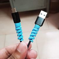 Protège-câbles en silicone de couleur personnalisée, étanches, durables, flexibles, en spirale, pour chargeurs USB et écouteurs