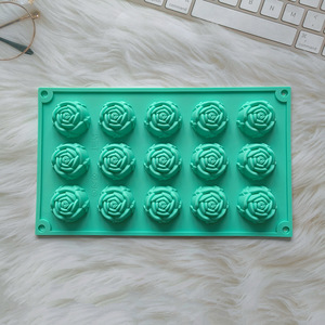 15 mini <span class=keywords><strong>moule</strong></span> à gâteau en silicone jetable en forme de rose pour le bricolage bonbons pouding savon chocolat cuisson - Product Image 6