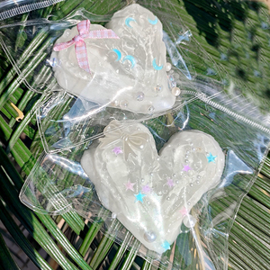 ของเล่นบีบรูปหัวใจประดับกลิตเตอร์วิบวับ นุ่มมาก ทำจาก TPR ช่วยคลายเครียด ของขวัญสุดสร้างสรรค์เพื่อความสนุกสนานและผ่อนคลาย - Product Image 3