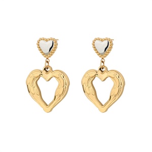 Bijoux personnalisés pour femmes, accessoires, plaqué or, boucles d'oreilles délicates en forme de papillon et de cœur - Product Image 3