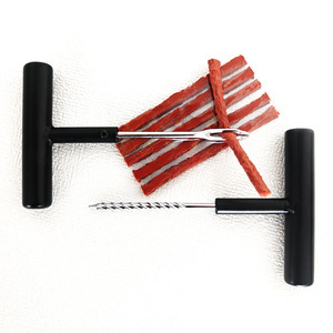 Kit de Reparación de Neumáticos de Acero al Carbono Premium con 2 Juegos de Agujas Espirales en Forma de T para Fácil Reparación de Pinchazos, Negro, Audi A8 2022-2024 - Product Image 2