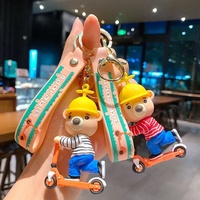 Porte-clés en caoutchouc pour scooter, ours et canard adorable, pour sac à dos de couple, léger, avec design simple