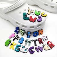 Dekorasi Anime 3D bunga huruf kartun bakiak Natal Logo kustom aksesori sepatu Halloween PVC jimat
