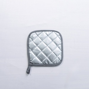 Mitaines de four matelassées avec poignée améliorée Surface antidérapante Cuisson Cuisson Résistant à la chaleur En vrac Logo personnalisé Prix de gros - Product Image 3