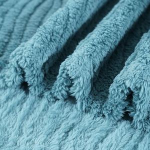 Manta de franela súper suave, mantas de cama de lana cálidas y acogedoras decorativas, mantas de sofá gruesas y esponjosas de felpa para todas las estaciones, Verde - Product Image 6