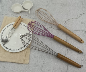 Batteurs à œufs en silicone écologiques avec manche en bois <span class=keywords><strong>Fouet</strong></span> à œufs manuel pour la <span class=keywords><strong>cuisine</strong></span> Utilisation du mousseur à lait Outil de mélange Lavage à la main uniquement - Product Image 2